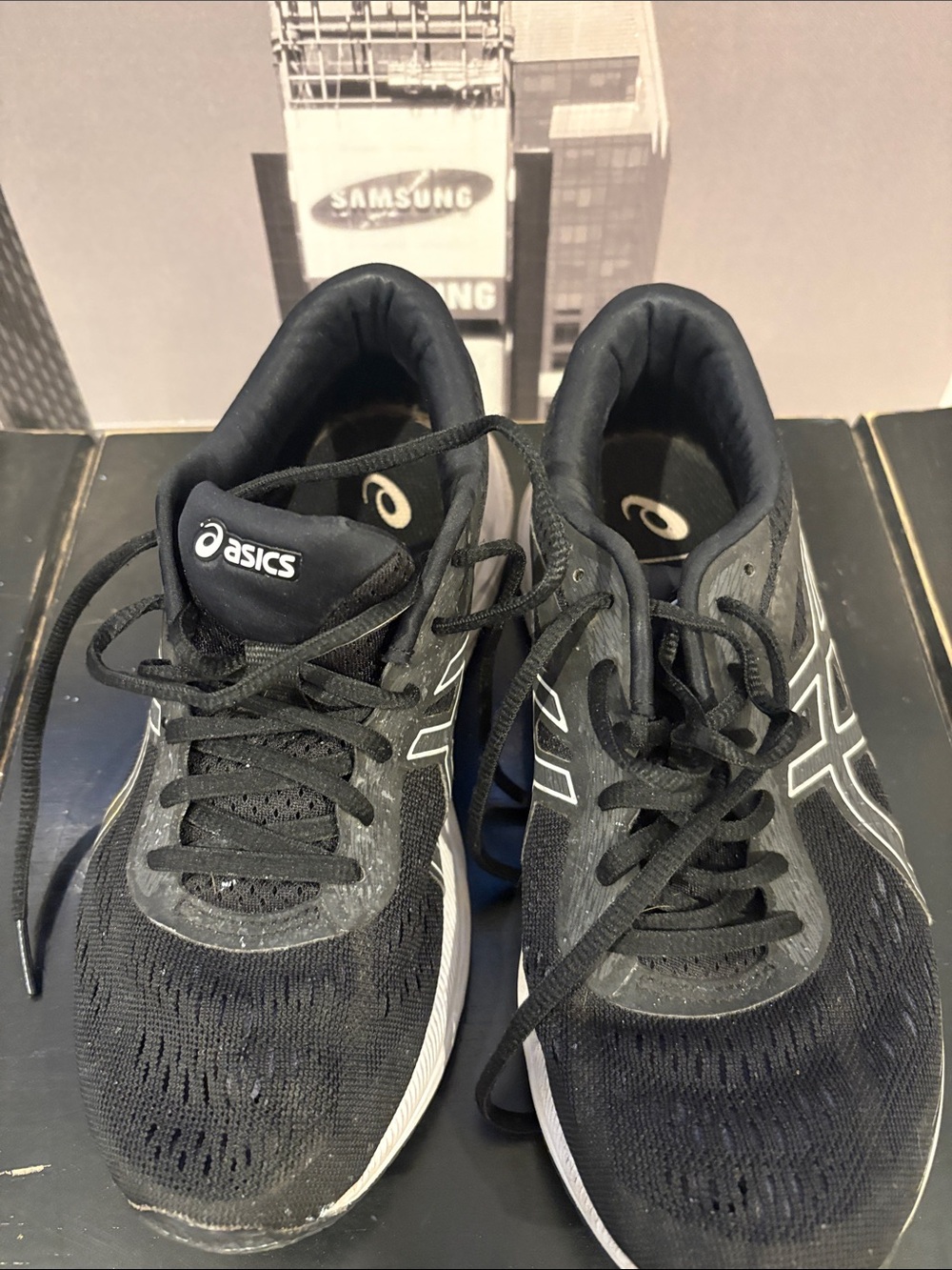 ASICS Men's Black Athletic Running Shoes with White Accent